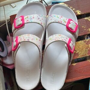 Place Kids' White Sandals with Pink Buckles